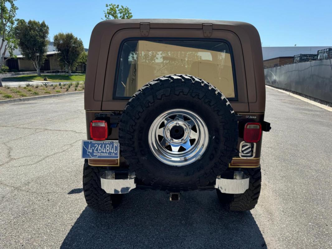 Jeep CJ - LAREDO 5.0 V8 304CI